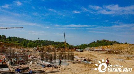 四川渠縣生活垃圾焚燒發(fā)電項目廠房建設進入主體施工與電力系統(tǒng)安裝階段